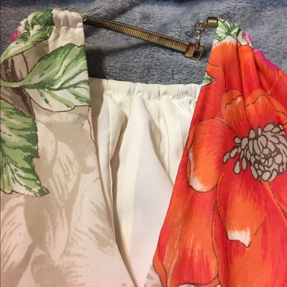 Beautiful blousy maxi-dress with choker - Picture 5 of 5